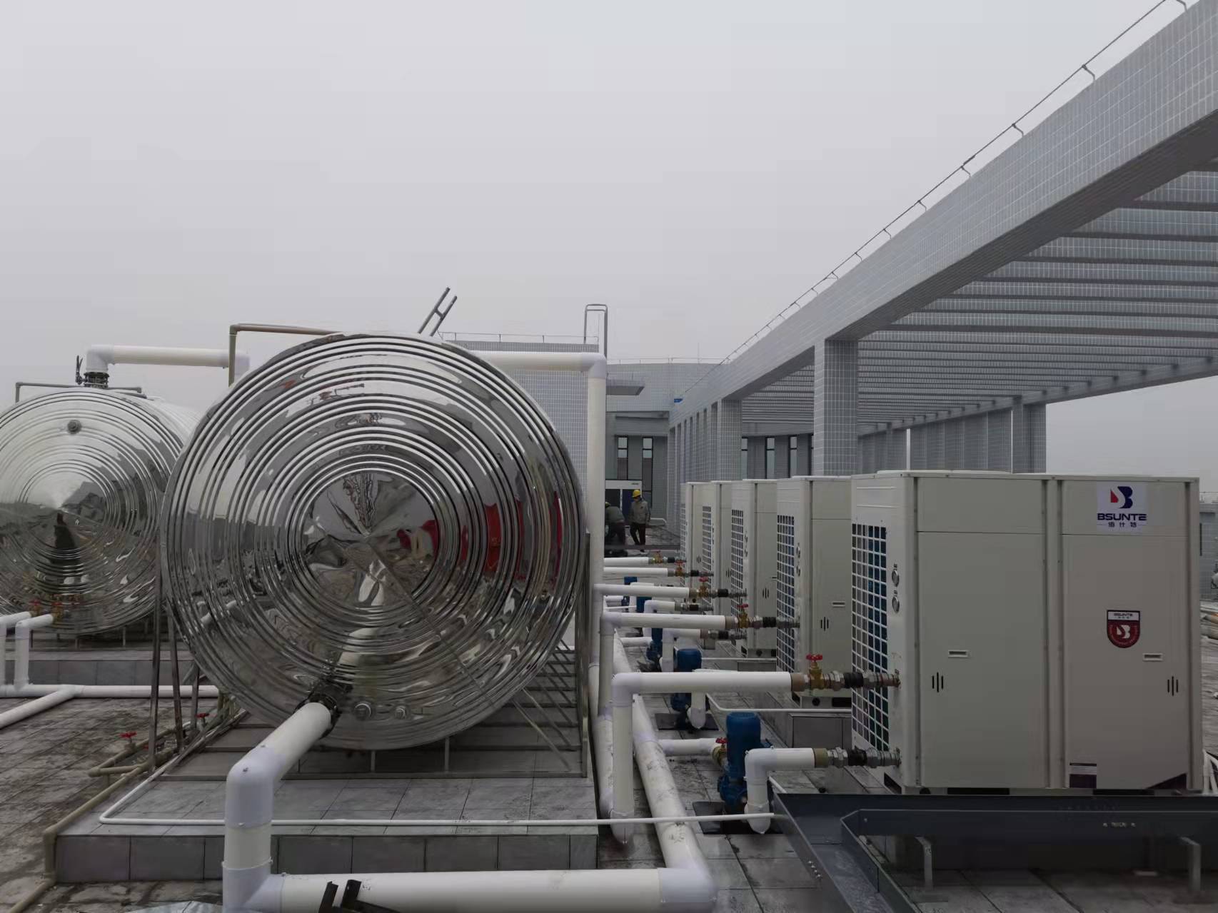 15匹循環式空氣源熱泵熱水機組
